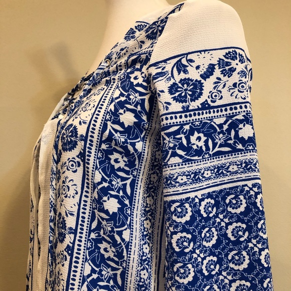 Blu Pepper Blue & White Boho Floral Print Top - Picture 9 of 16